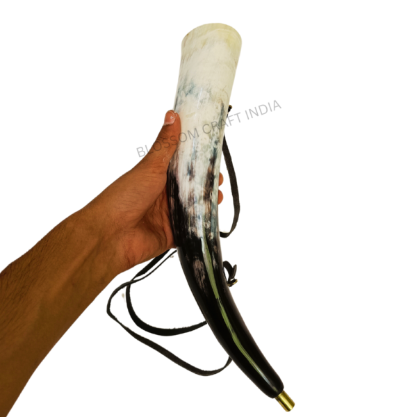 100% Natural Polished Ox Blowing Horn Handcrafted Buffalo Horn Home Décor Love Style Animal Resale Decoration
