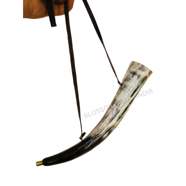 100% Natural Polished Ox Blowing Horn Handcrafted Buffalo Horn Home Décor Love Style Animal Resale Decoration